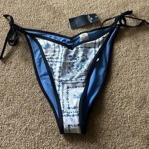NWT Hollister Blue and White Bandana-Print Tie Bikini Bottom